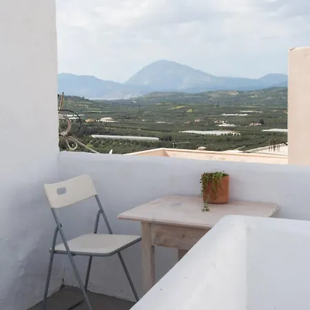 Schefflera Apartment, With Mountain View Hétvégi ház Kouses